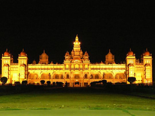 Mysore_palace en wikipedia